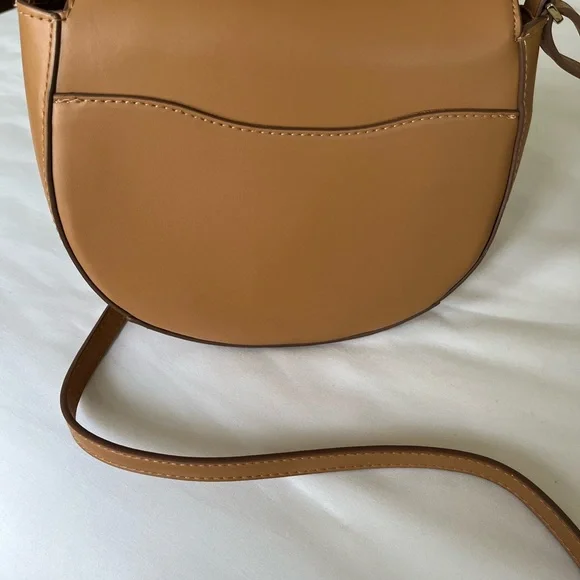 A New Day crossbody - Picture 2 of 3